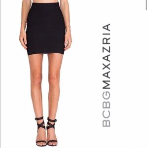 ⭐️3 for $20 SALE⭐️ BCBG black mini skirt